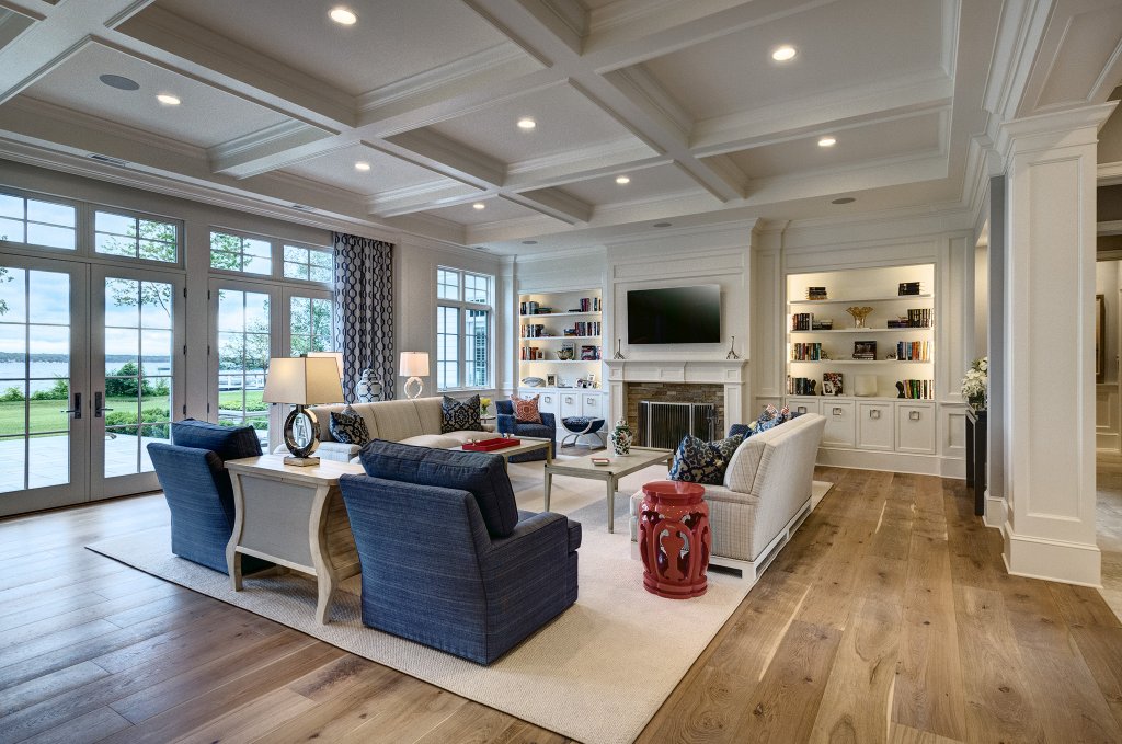 lake geneva living room 
