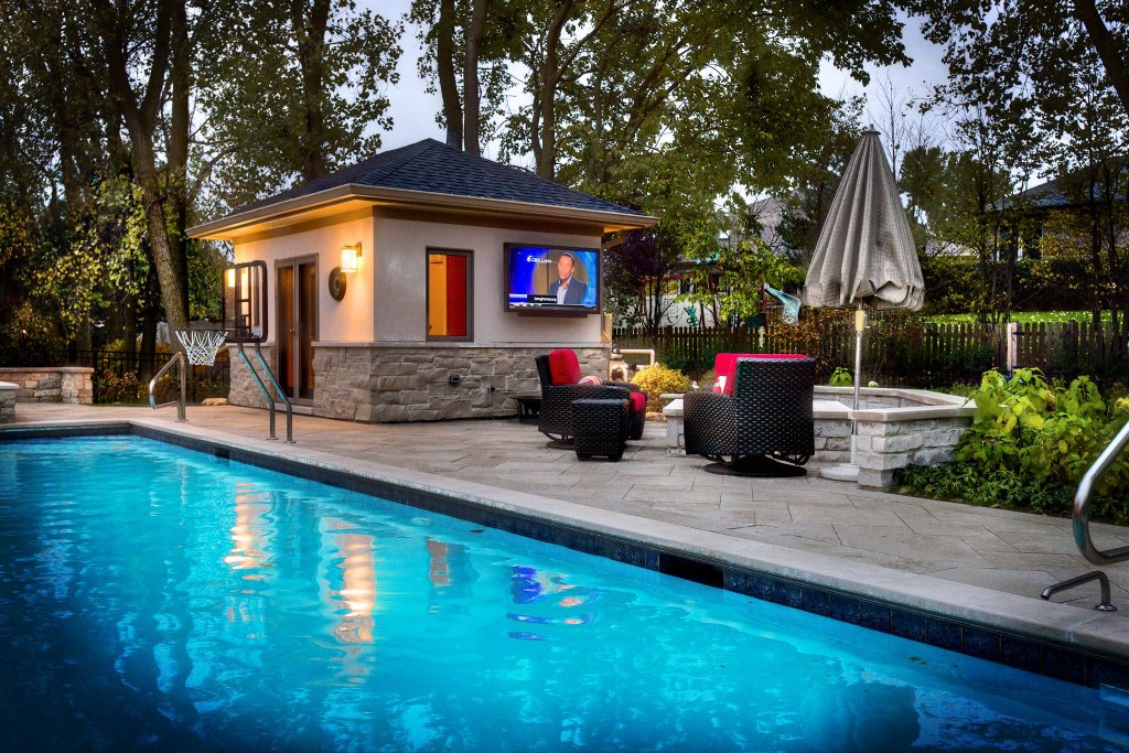 dramatic residential exterior photography